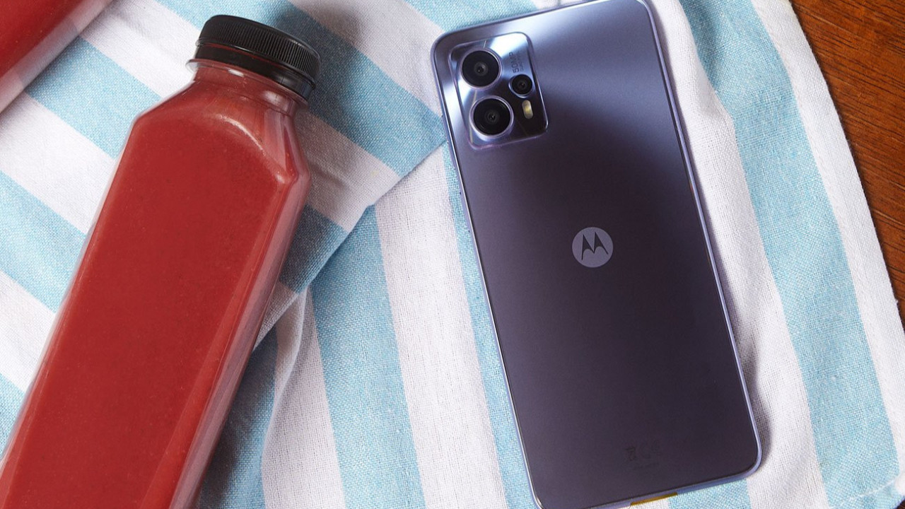 Motorola bütçe dostu akıllı telefon portföyüne iki yeni ismi daha ekledi